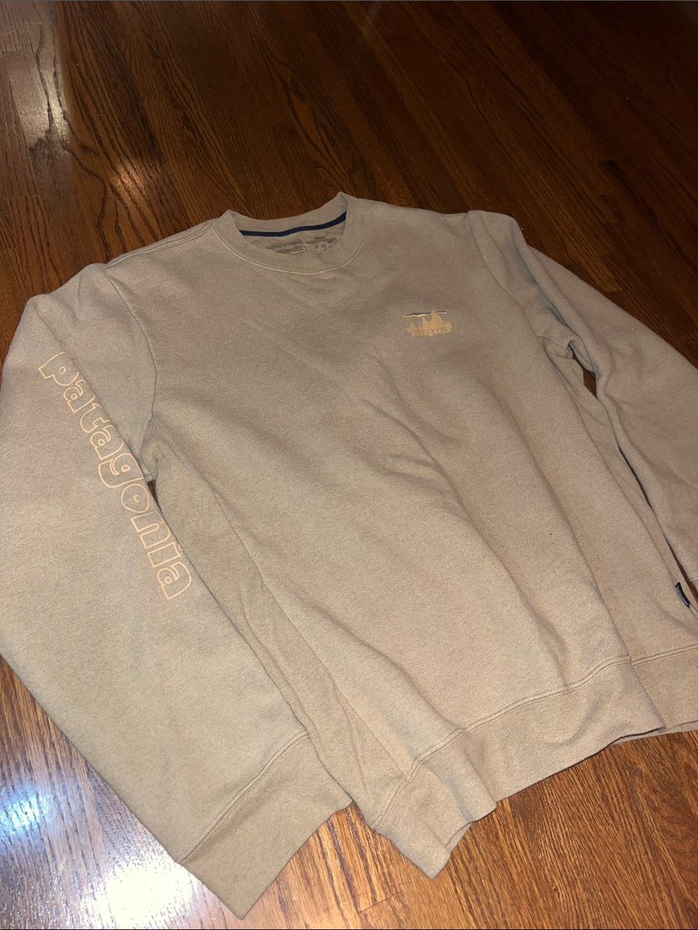 Patagonia Crewneck Sweatshirt Tan Medium